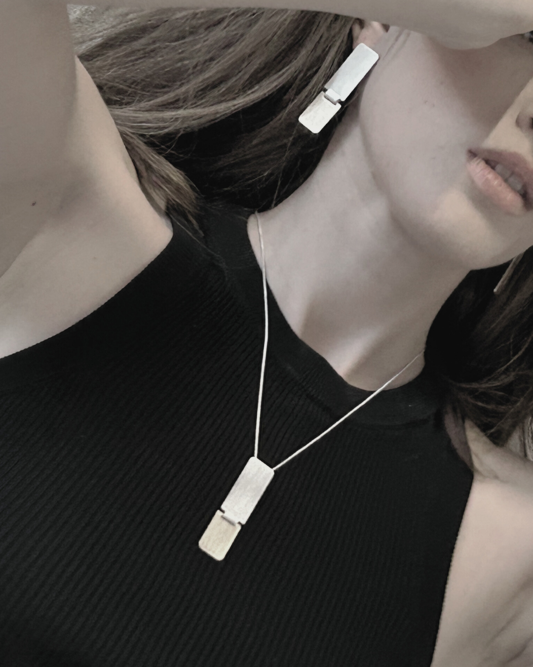 Theia IN:STORE Orecchino Rettangolare a 2 Toni Placcato Oro