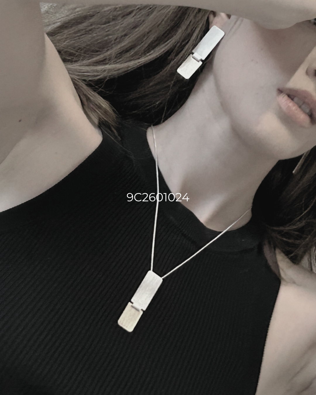 Theia IN:STORE Orecchino Rettangolare a 2 Toni Placcato Argento